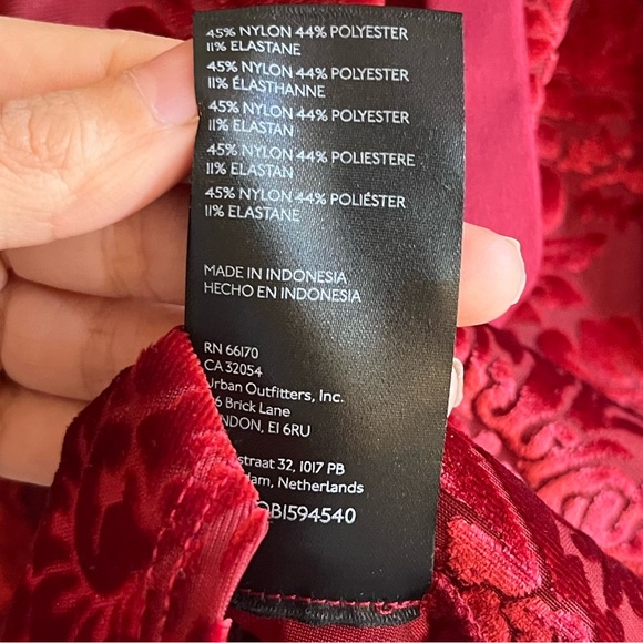 By Anthropologie Sheer Velvet Burnout Top size small - Picture 12 of 14